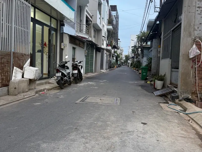 Bán nhà 2 tầng 3 phòng ngủ hẻm nhựa rộng tại quận Tân Phú... Bán nhà riêng tại Phú Thạnh, Hồ Chí Minh 01