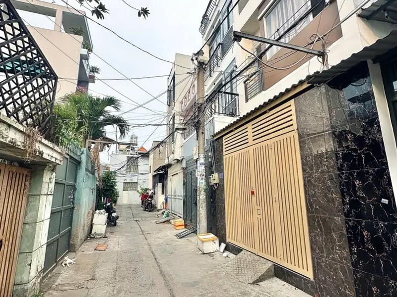 Bán nhà 2 tầng 40m2 giá 3,6 tỷ tại Bình Tân, hẻm ô tô thông... Bán nhà riêng tại Bình Tân, Hồ Chí Minh 01