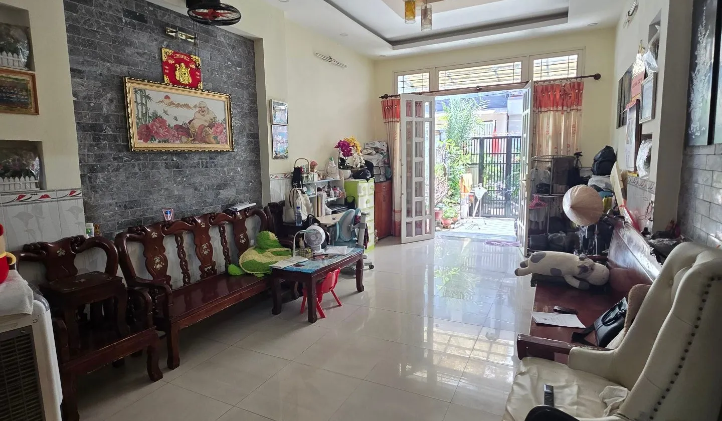 Nhà Bình Tân, hẻm xe hơi, yên tĩnh và tiện nghi... Bán nhà riêng tại Bình Hưng Hòa, Hồ Chí Minh 01