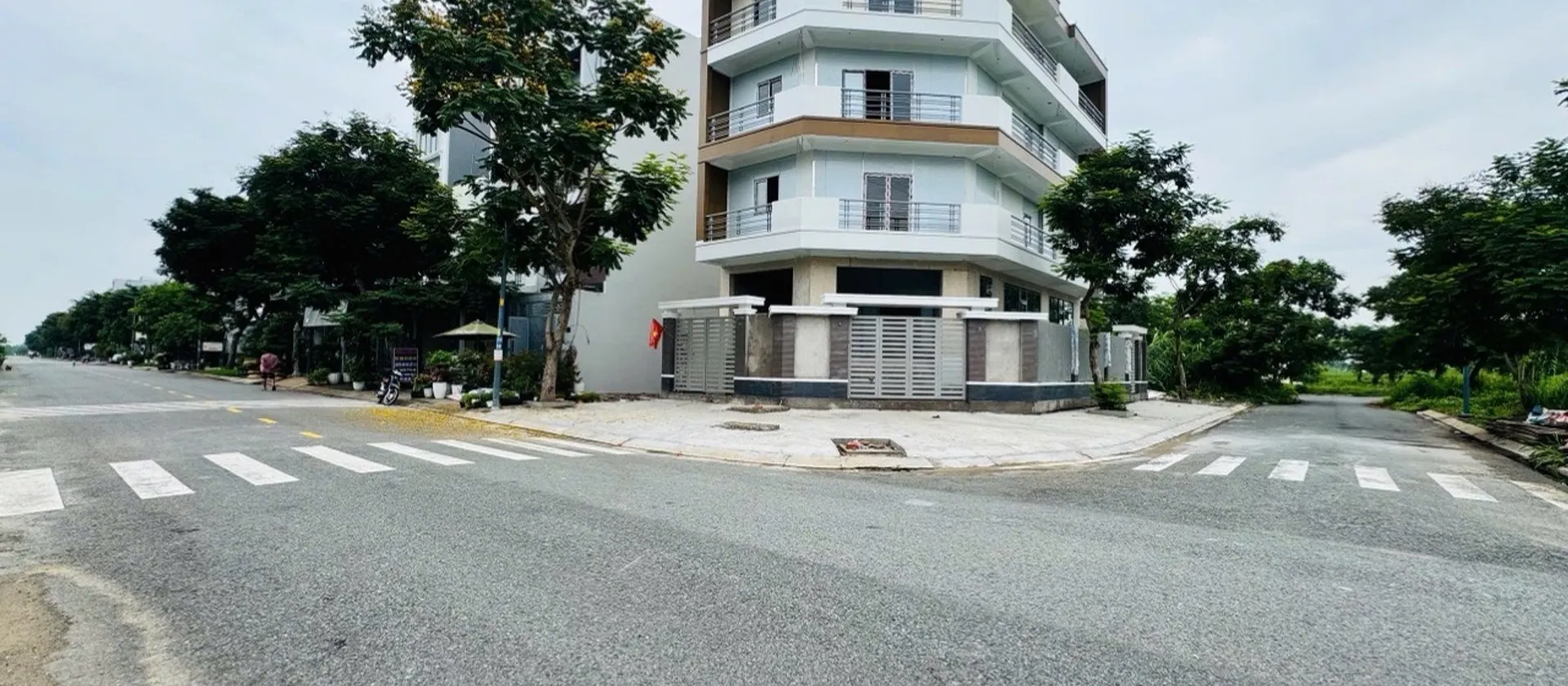 Bán đất 100m2 mặt tiền đường 16m tại Phong Phú, giá 6,5 tỷ 0948769331... Bán đất tại Bình Hưng, Hồ Chí Minh 01