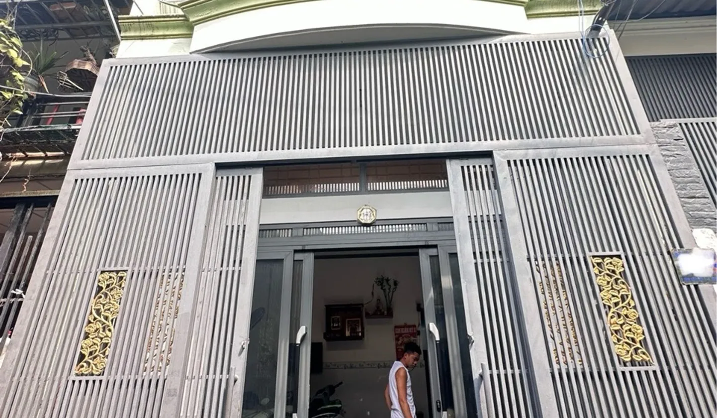Bán nhà riêng 2 tầng tại phường Bình Trị Đông, Hồ Chí Minh, diện tích 50.6 m2, pháp lý cơ sở... Bán nhà riêng tại Bình Trị Đông, Hồ Chí Minh 01