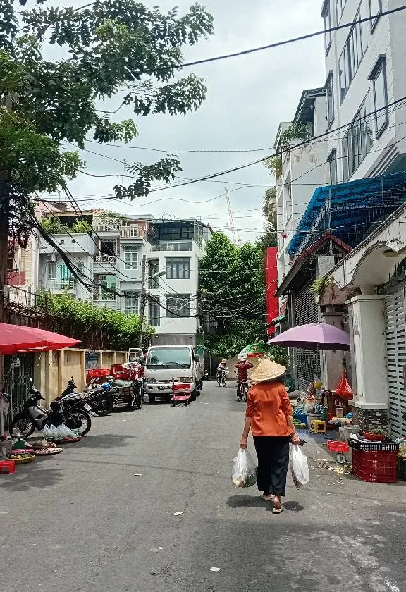 Bán nhà riêng 3 tầng mặt tiền 9m tại Phường 10, Quận Phú Nhuận, diện tích 199.6 m² giá 48 tỷ... Bán nhà riêng tại Phú Nhuận, Hồ Chí Minh 01