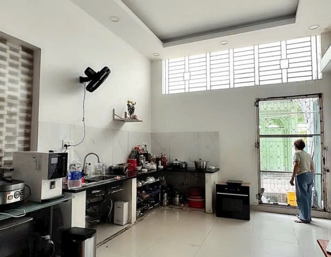 Nhà phố 4 tầng siêu tiện lợi gần chợ vải Tân Bình... Bán nhà mặt phố tại Tân Hòa, Hồ Chí Minh 01