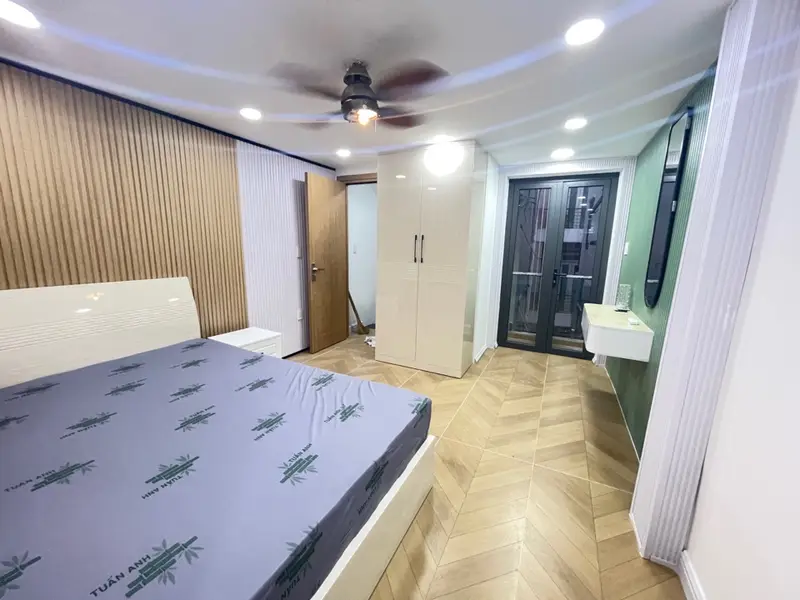 Bán nhà riêng 4 tầng trung tâm quận 1, diện tích 23.3m2, giá 4.45 tỷ... Bán nhà riêng tại Cầu Ông Lãnh, Hồ Chí Minh 01