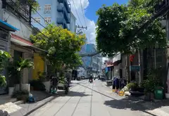 mặt tiền KD 3 tầng, ngang 3m, đường 8m sát Trường Nguyễn Hữu Cảnh Quận 7, hơn 4 tỷ TL... Bán nhà riêng tại Tân Thuận, Hồ Chí Minh 01