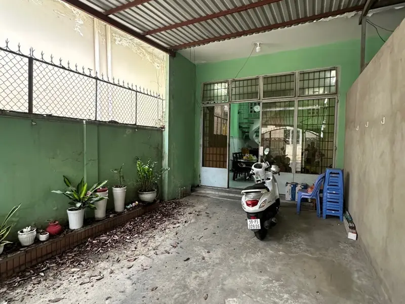 Nhà mặt phố 3 tầng hướng Đông, mặt tiền 4m, giá 11.99 tỷ tại Tân Bình... Bán nhà mặt phố tại Bảy Hiền, Hồ Chí Minh 01