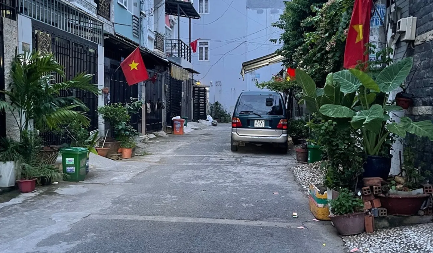 Bán nhà riêng khu dân cư Mã Lò, Bình Tân, 98m2, 6 phòng ngủ, hẻm ô tô 8m... Bán nhà riêng tại Bình Trị Đông, Hồ Chí Minh 01