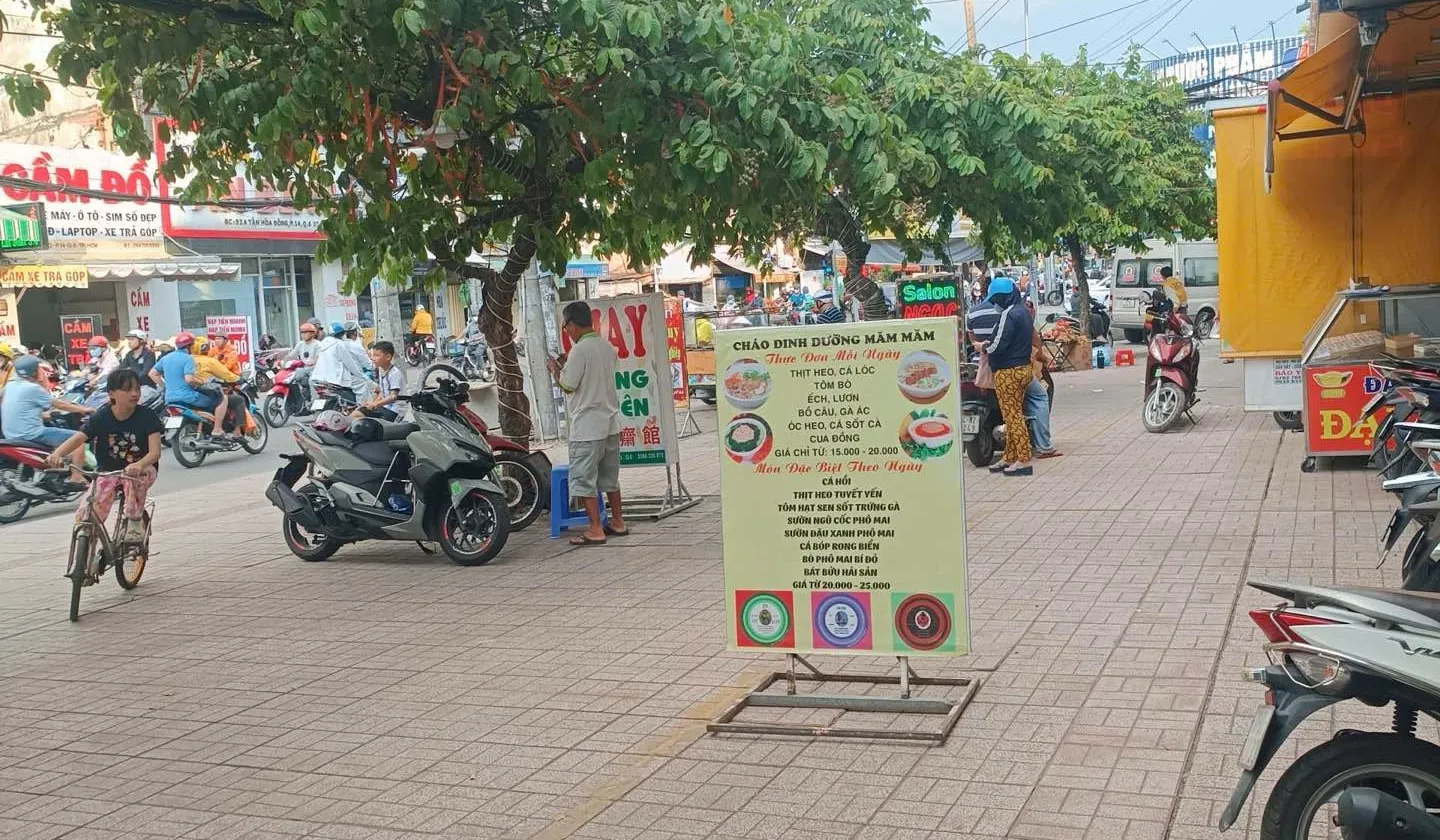 Nhà mặt phố 4 tầng, mặt tiền 4m tại quận 6 giảm giá còn 18 tỷ... Bán nhà mặt phố tại Phú Lâm, Hồ Chí Minh 01