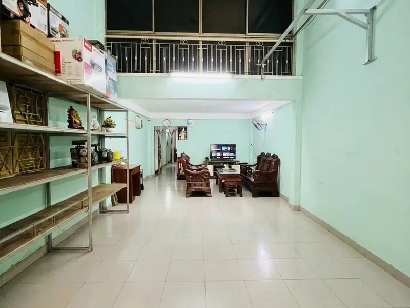 Nhà Tân Bình - Lạc Long Quân, 3 tầng ở ngay - KD đa dạng - ngang hơn 5m - dài gần 25m - 21 tỷ.... Bán nhà mặt phố tại Bảy Hiền, Hồ Chí Minh 01