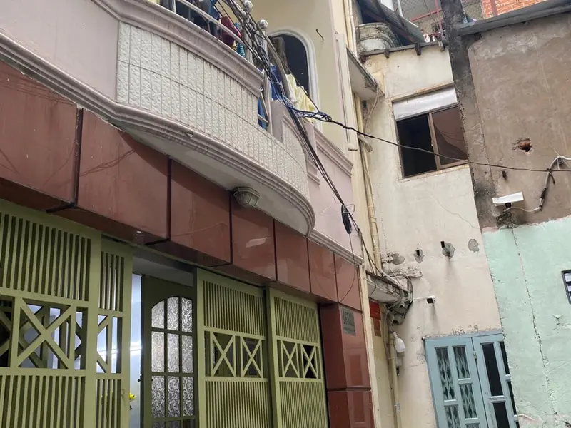Nhà 2 tầng mặt tiền rộng ngay trung tâm Sài Gòn... Bán nhà riêng tại Vườn Lài, Hồ Chí Minh 01