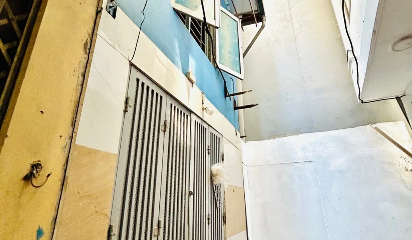 Cơ hội vàng sở hữu nhà 2 tầng tại Ngũ Nhạc với giá hợp lý... Bán nhà riêng tại Vĩnh Hưng, Hà Nội 01