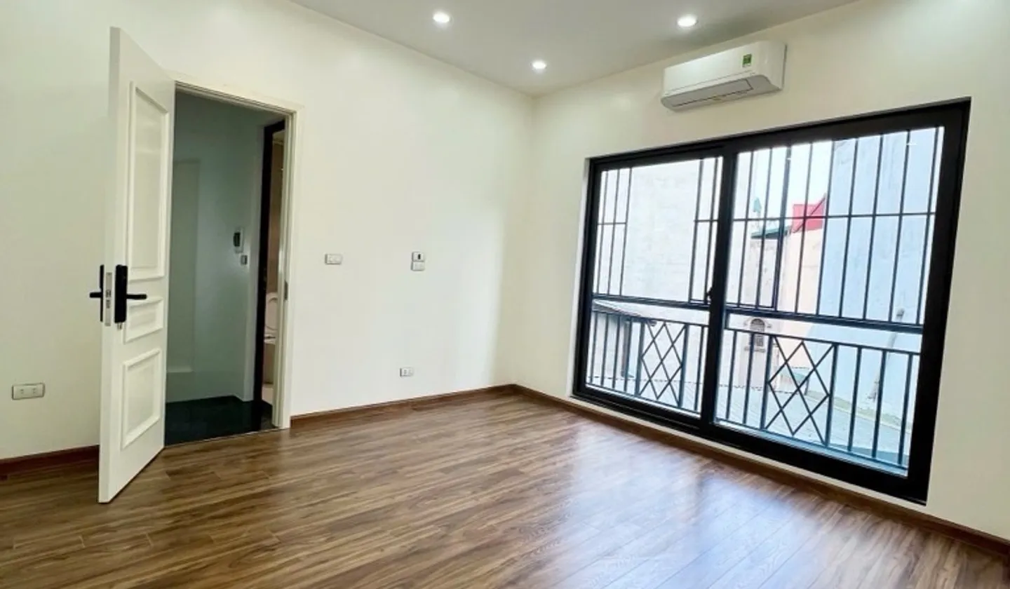 Bán nhà riêng 5 tầng phường Ngọc Hà, Ba Đình, Hà Nội - nhà mới, tiện ích đầy đủ... Bán nhà riêng tại Ngọc Hà, Hà Nội 01