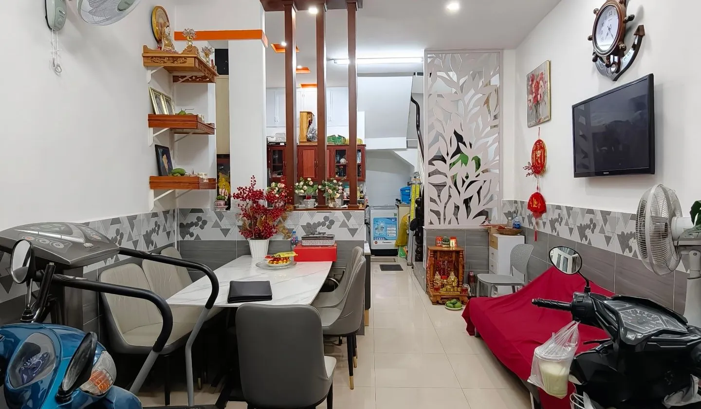 NHÀ MỚI - GẦN MẶT TIỀN
 ĐƯỜNG 3 THÁNG HAI -Q11... Bán nhà riêng tại Minh Phụng, Hồ Chí Minh 01