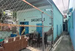 Nhà cấp 4 góc hẻm thoáng mát, gần QL50 mở rộng... Bán nhà riêng tại Hưng Long, Hồ Chí Minh 01
