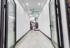 Bán nhà riêng sổ đỏ diện tích sổ 18 m sử dụng 25 m . 1 nhà ra ngõ ô tô tránh trước nhà vf3 đỗ cửa... Bán nhà riêng tại Hoàng Mai, Hà Nội 06