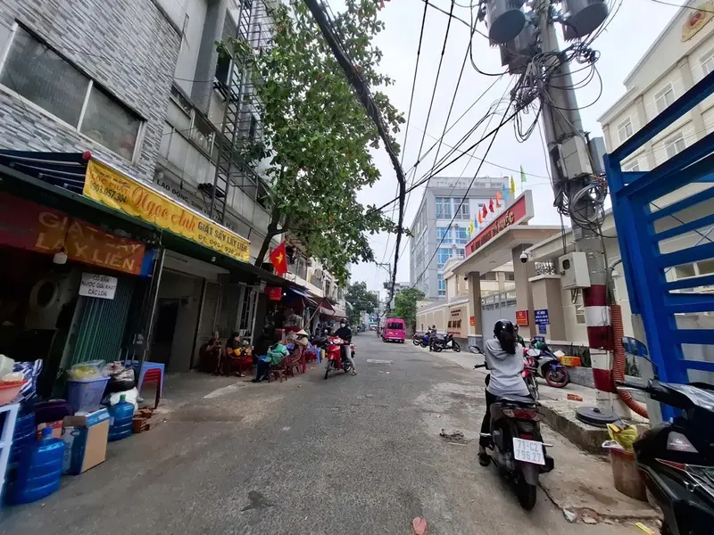 Bán đất Tân Bình 62m2 hẻm xe hơi, giá 9 tỷ, gần vòng xoay lớn... Bán đất tại Tân Hòa, Hồ Chí Minh 01