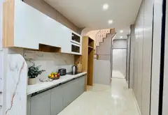 NHÀ NGAY CHỢ 200 - 46M2 - CHỈ 4.54T - THU 180TR/NĂM - 3PN - SỔ ĐẸP... Bán nhà riêng tại Khánh Hội, Hồ Chí Minh 02
