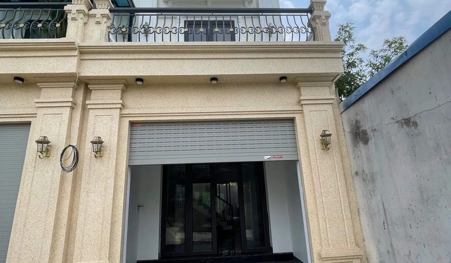 Nhà riêng hiện đại tại Quỳnh Hoàng, An Dương với thiết kế thông minh cho xe ô tô ra vào thuận tiện... Bán nhà riêng tại An Dương, Hải Phòng 01