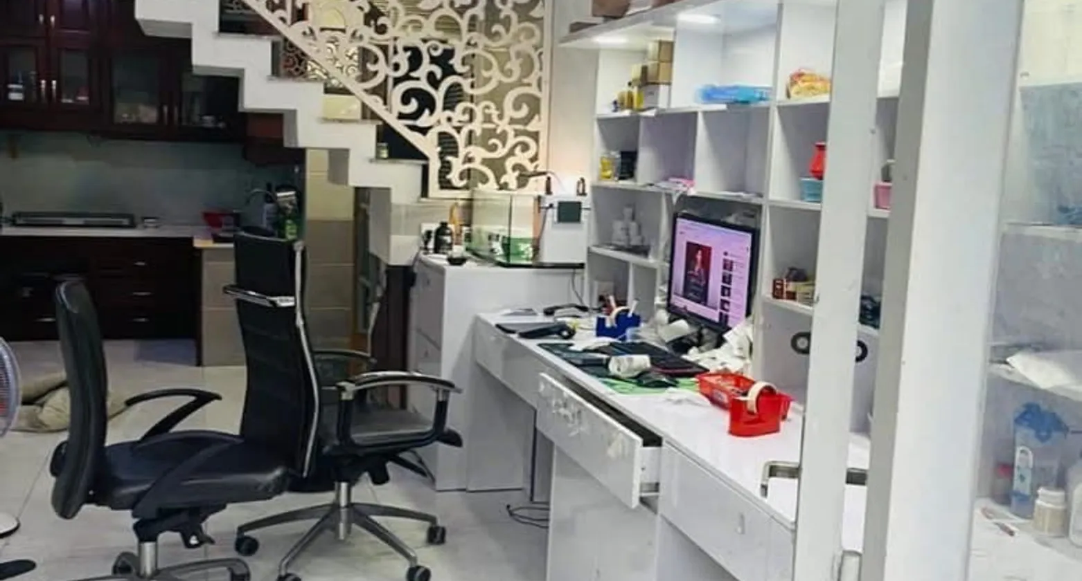 NHÀ MẶT TIỀN HẺM - NỞ HẬU - 3.7 TỶ... Bán nhà riêng tại Đức Nhuận, Hồ Chí Minh 01