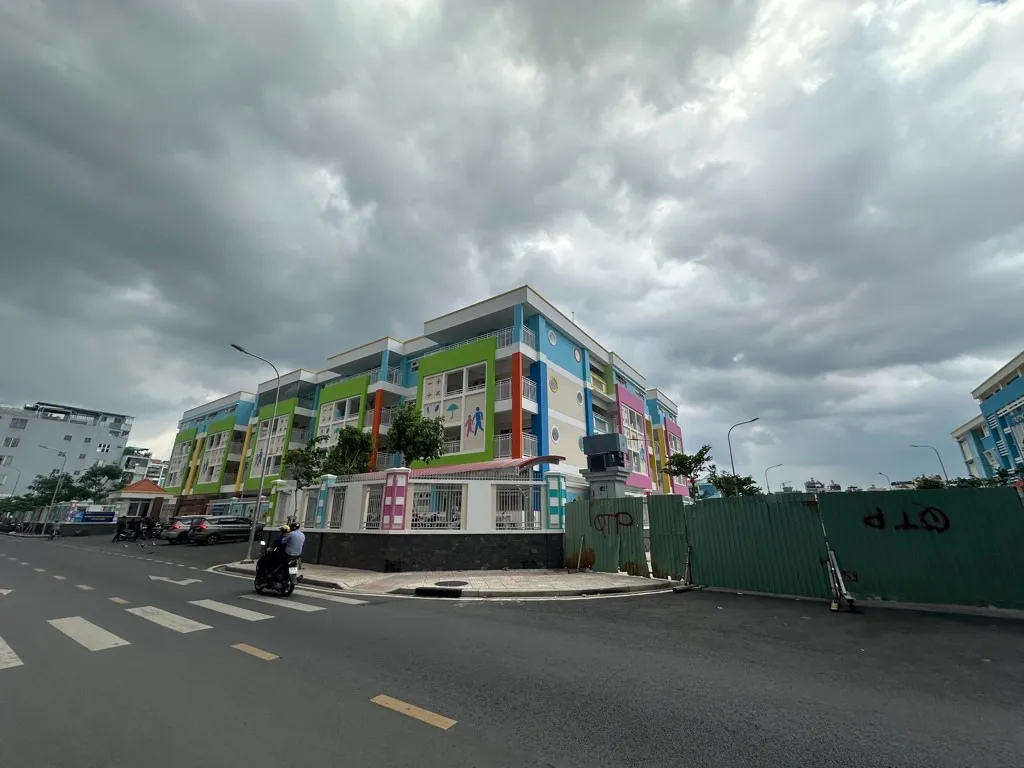 Lô góc 3 mặt tiền siêu hiếm tại Nghĩa Hưng, giá cực tốt... Bán nhà riêng tại Tân Hòa, Hồ Chí Minh 01