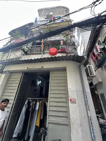 Bán nhà lô góc 3 tầng 56m² tại quận 10, tiềm năng cho thuê ổn định... Bán nhà riêng tại Bình Hưng Hòa, Hồ Chí Minh 01