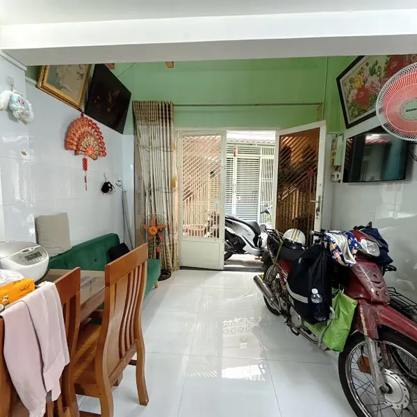 Nhà 3 tầng hẻm an ninh quận trung tâm, giá 4.9 tỷ... Bán nhà riêng tại Hòa Hưng, Hồ Chí Minh 01
