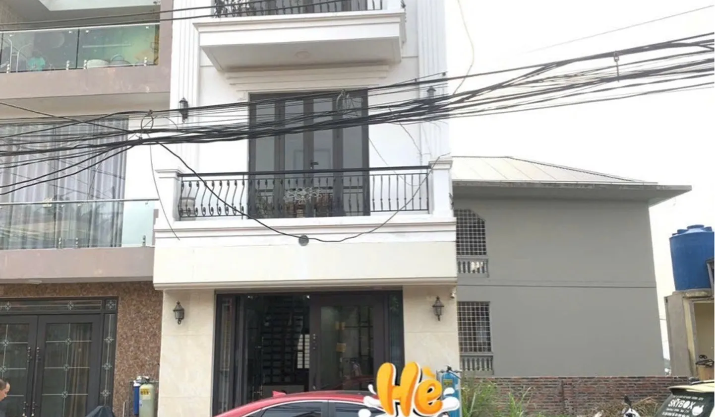 🔥H IẾM..NhÀ PhỐ C.ựC H.iếM 4.5TầnG ĐẹP LonG LanhH TrunG TâM #Cao Xanh Đường 2 Ô Tô Tránh... Bán nhà riêng tại Cao Xanh, Quảng Ninh 01