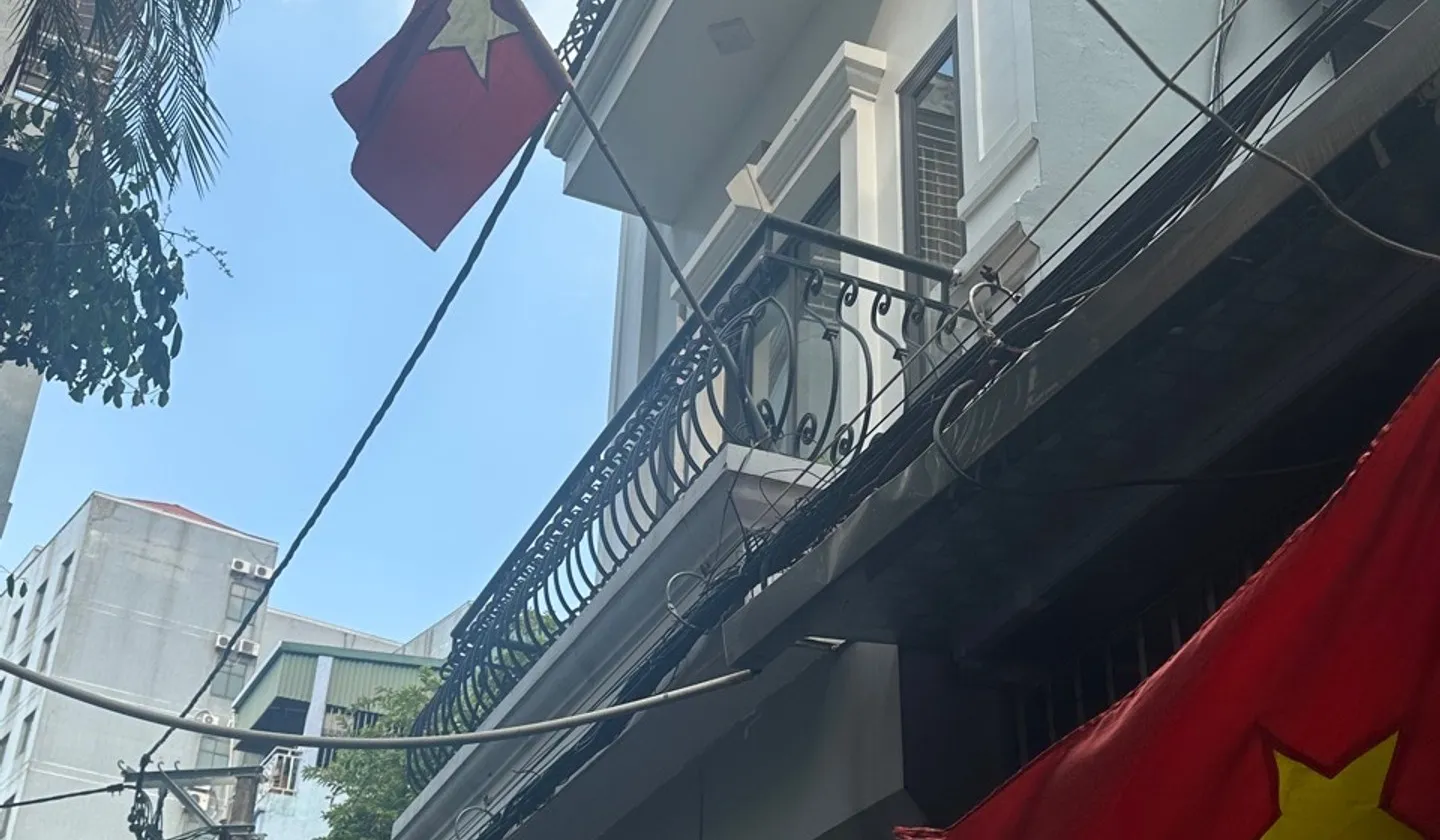 Bán nhà riêng 5 tầng tại quận Thanh Xuân, nhà thiết kế cầu thang cuối thoáng mát... Bán nhà riêng tại Phúc Lợi, Hà Nội 01