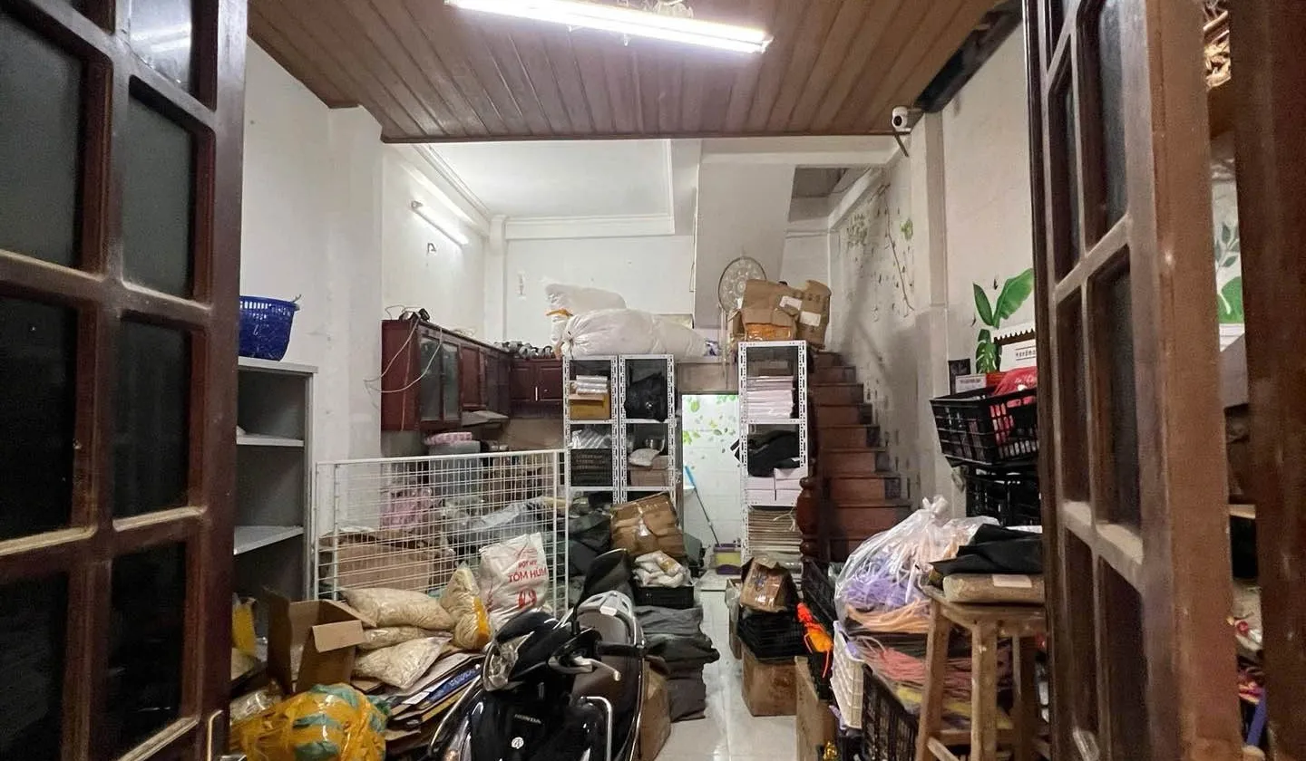 Nhà 5 tầng kiên cố ngay trung tâm Cầu Giấy, sẵn ở hoặc cho thuê... Bán nhà riêng tại Cầu Giấy, Hà Nội 01