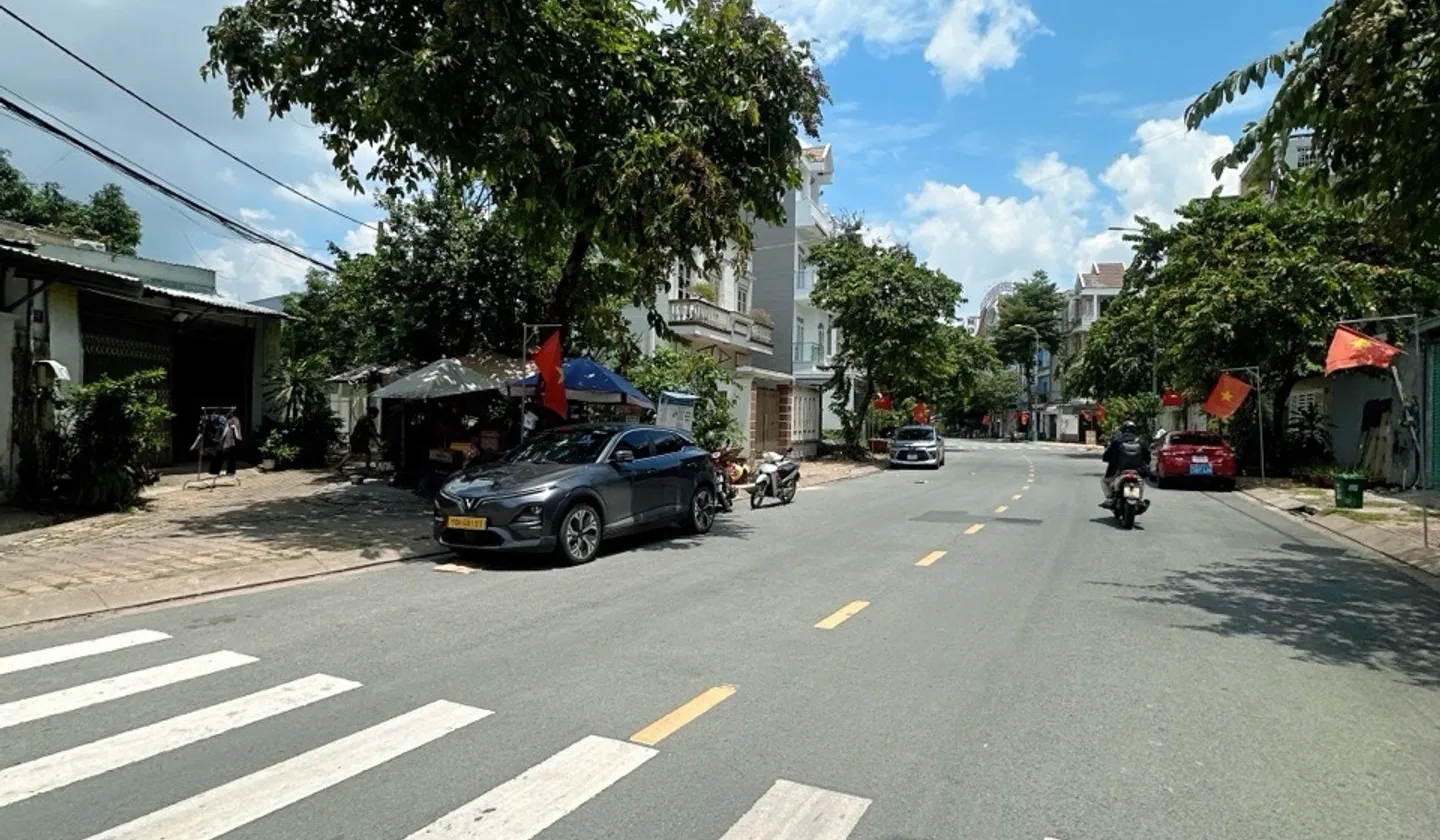 🔥 4,5 TỶ – HẺM XE HƠI 1 TRỤC SÁT LÊ VĂN VIỆT 🏡... Bán nhà riêng tại Tăng Nhơn Phú, Hồ Chí Minh 01