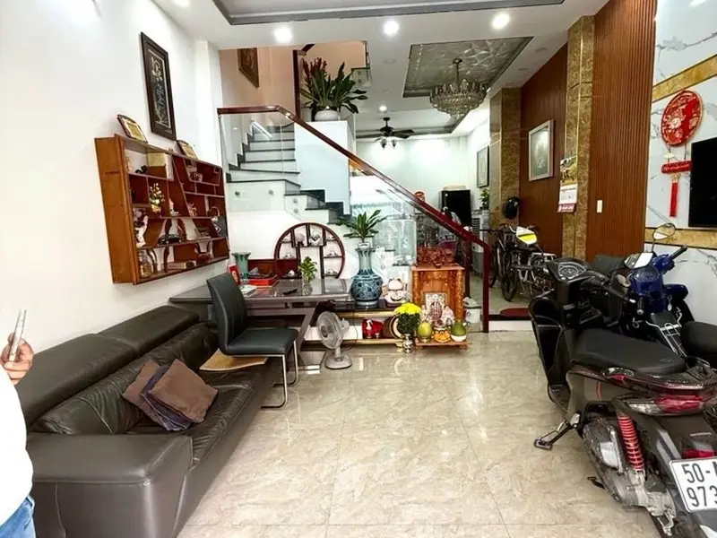 Nhà 3 tầng nở hậu hẻm xe hơi Lâm Văn Bền - Cơ hội sở hữu giá tốt... Bán nhà riêng tại Tân Hưng, Hồ Chí Minh 01