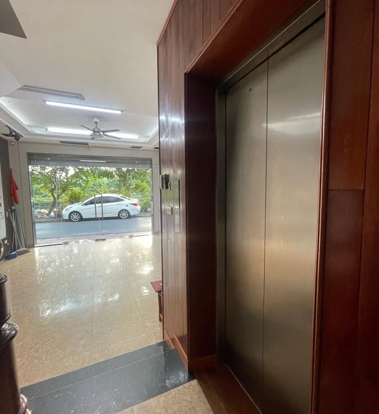 Cổ Bi - Gia Lâm Nhà Mặt Ngõ Lớn Trung Tâm Trường Chợ, 7 Tầng Thang Máy View Hồ Thoáng Mát... Bán nhà mặt phố tại Gia Lâm, Hà Nội 01