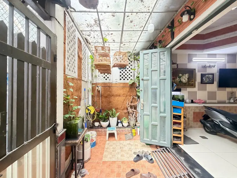 Nhà 5 tầng hiện đại, không gian rộng rãi tại Phường Hạnh Thông... Bán nhà riêng tại Hạnh Thông, Hồ Chí Minh 01