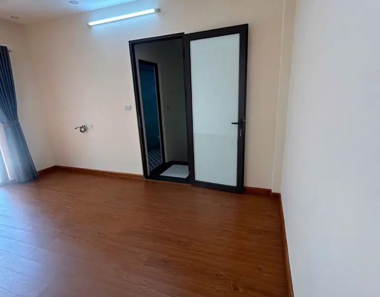 Nhà 5 tầng mới đẹp, vị trí vàng gần cầu Thanh Trì - Cơ hội đầu tư sinh lời hiếm có... Bán nhà riêng tại Long Biên, Hà Nội 01