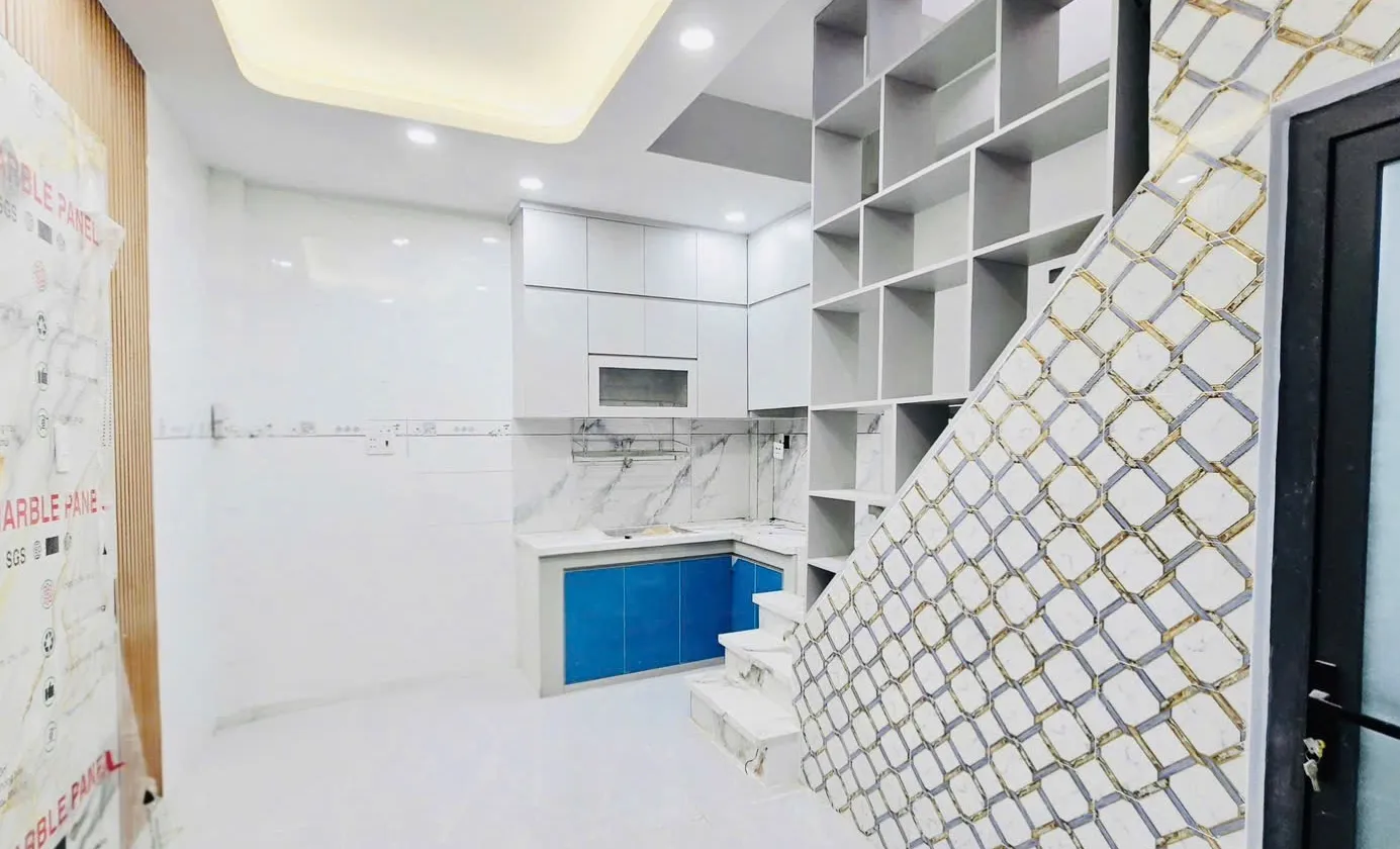 3 Tầng Q6 - ngang 3.5m - Chỉ 2.8 Tỷ - 2PN & 2WC & 2 Ban Công - Hẻm 3m thoáng - Hoàn Công đầy đủ.... Bán nhà riêng tại Phú Lâm, Hồ Chí Minh 01