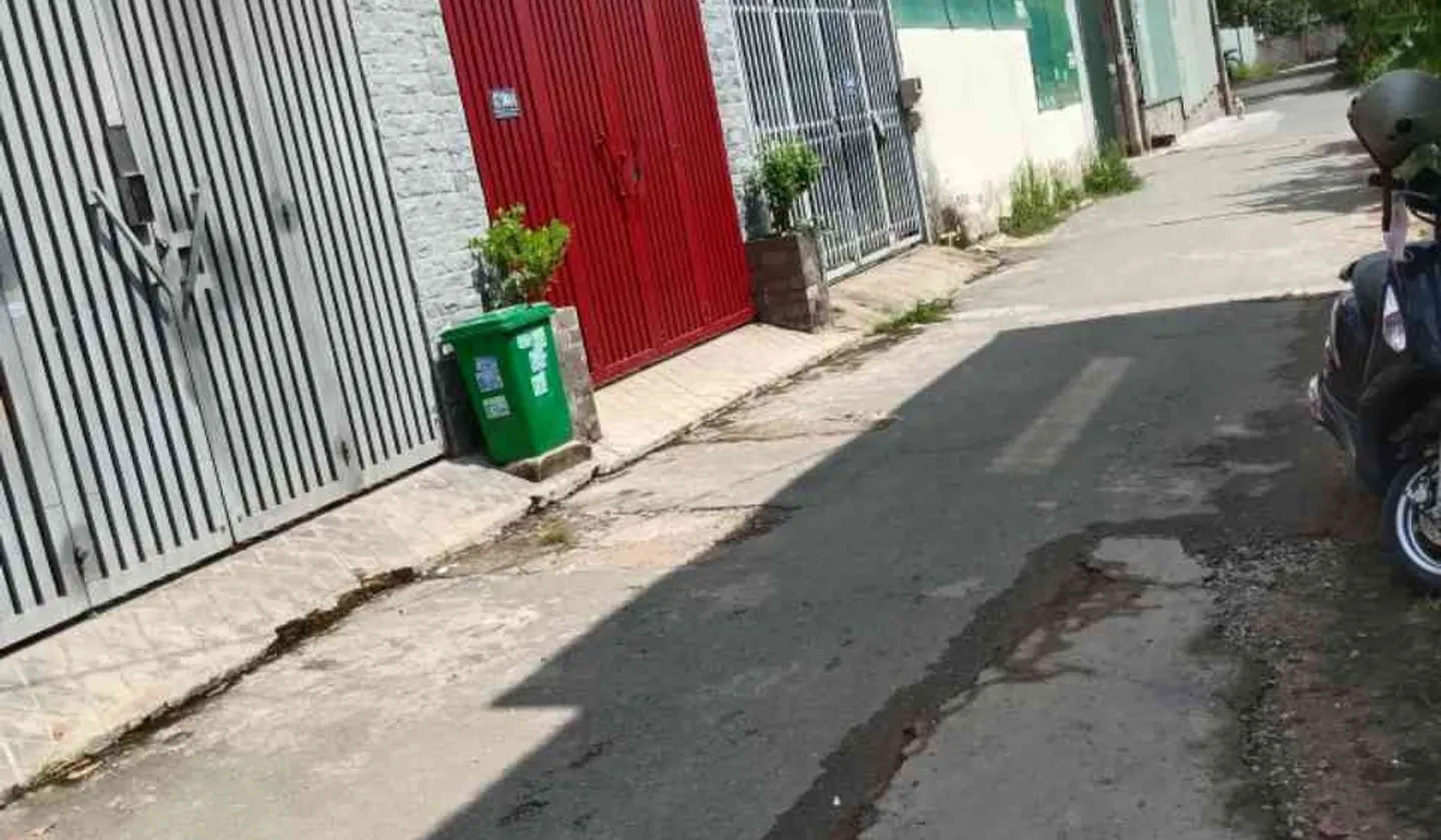 Cơ hội sở hữu nhà 3 tầng kiên cố tại Long Trường với giá tốt không nên bỏ lỡ... Bán nhà riêng tại Long Trường, Hồ Chí Minh 01