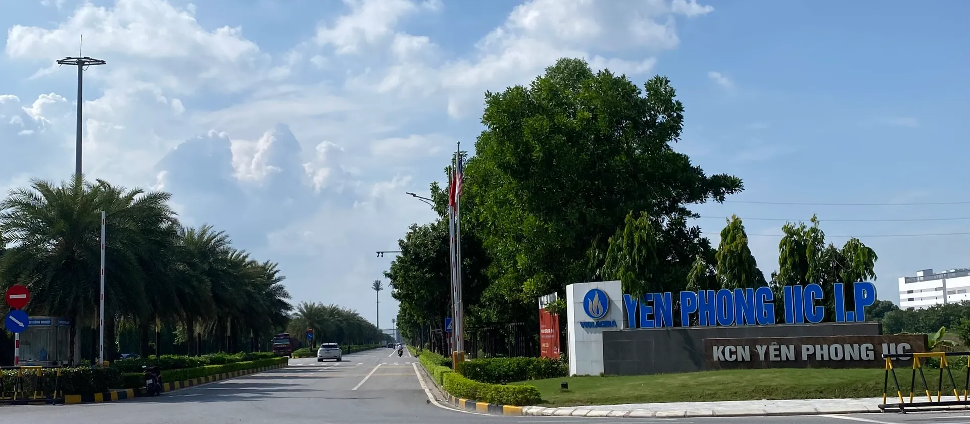 B.Á.N N.H.À YÊN TRUNG - LÔ GÓC MT 6M - 3 MẶT THOÁNG - NGÕ THÔNG - Ô TÔ QUA - 2,66 T.Ỷ... Bán nhà riêng tại Yên Phong, Bắc Ninh 01