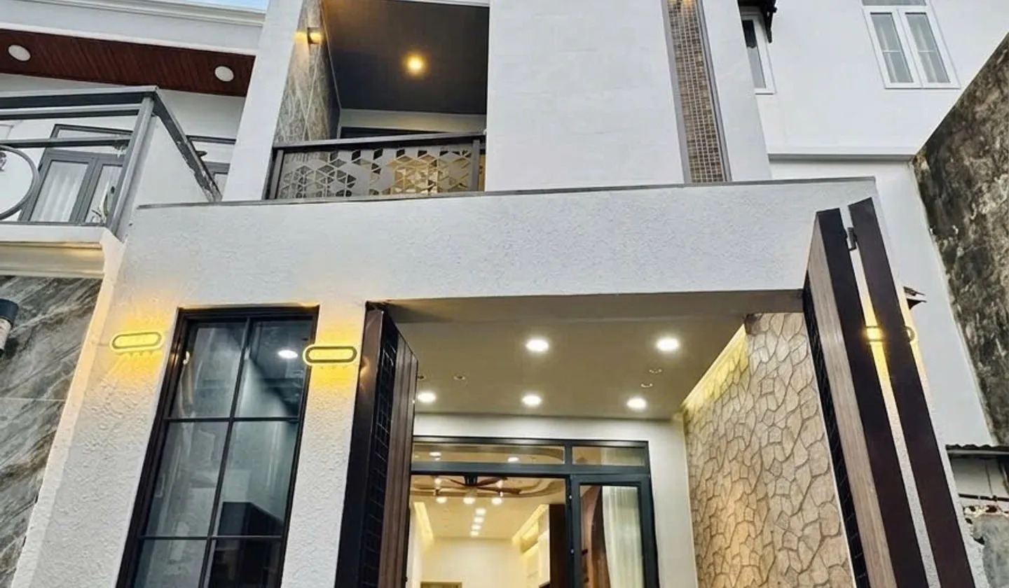 Nhà 3 tầng 3 phòng ngủ Quang Trung giá 6.5 tỷ thương lượng... Bán nhà riêng tại Gò Vấp, Hồ Chí Minh 01