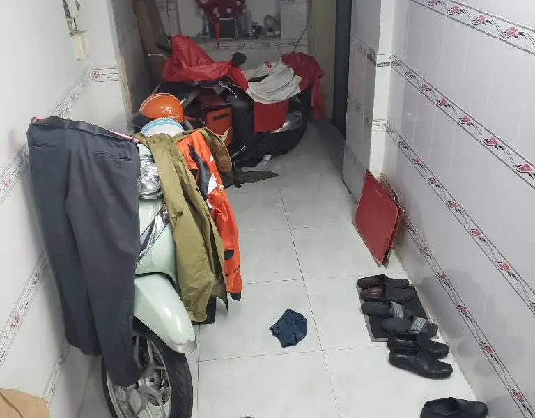 Bán nhà 2 tầng 2PN tại Tân Bình, diện tích 24.6m2, giá 3.3 tỷ... Bán nhà riêng tại Bảy Hiền, Hồ Chí Minh 01