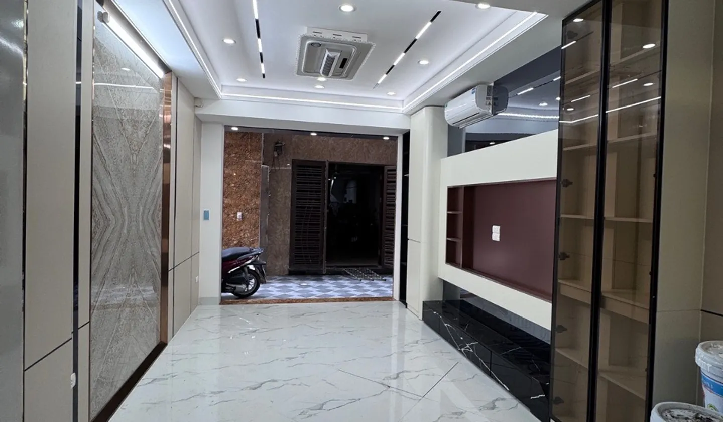 Trương Định Nhà đẹp 6 tầng gần phố, vị trí vàng đáng sở hữu ngay trung tâm 9,6 Tỷ... Bán nhà riêng tại Tương Mai, Hà Nội 01