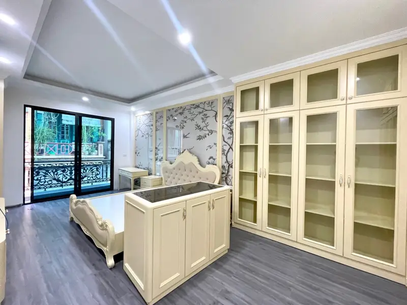 **Ô TÔ NGỦ TRONG NHÀ – 8 TẦNG THANG MÁY – GẦN HỒ TÂY 🔥**... Bán nhà riêng tại Tây Hồ, Hà Nội 01
