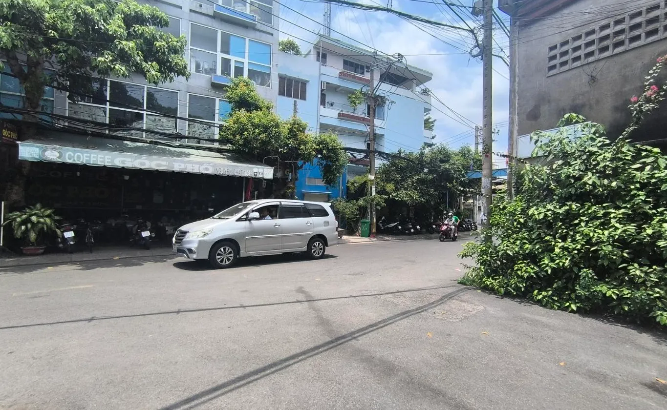 BIỆT THỰ SÂN VƯỜN TÂN PHÚ 13X13M - CÔNG VIÊN CẠNH NHÀ - 35TY TL... Bán nhà riêng tại Tân Phú, Hồ Chí Minh 01