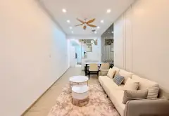 Nhà 2 lầu siêu thoáng gần mặt tiền Quận 10 giá ưu đãi... Bán nhà riêng tại Vườn Lài, Hồ Chí Minh 01