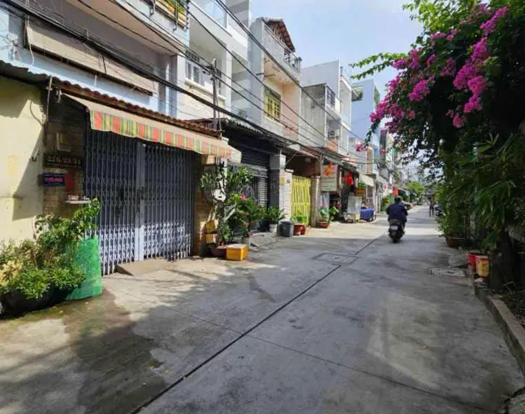 Bán Đất Tặng Nhà Nát Mã Lò (276/) – 2 MẶT HẺM TRƯỚC SAU – Hẻm Nhựa 6M Ô Tô Tránh – 100m² – 6.x tỷ... Bán nhà riêng tại Bình Trị Đông, Hồ Chí Minh 01