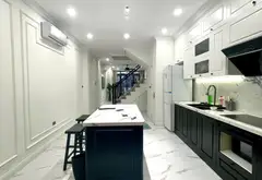 Nhà 3 tầng 4 phòng ngủ tại Phường Tây Hồ, Hà Nội với thiết kế hiện đại và ban công thoáng mát... Bán partner tại Tây Hồ, Hà Nội 03