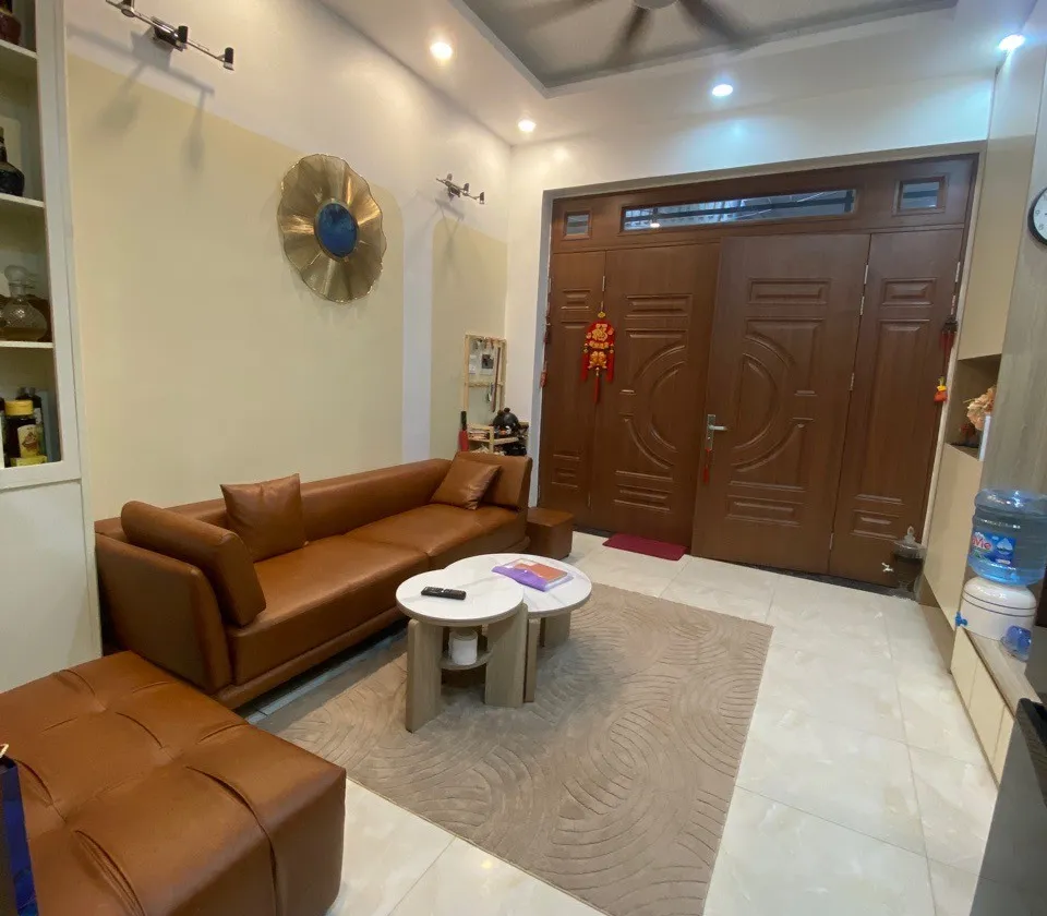 Nhà Đẹp 4 Tầng Tại Phường Ô Chợ Dừa – Cơ Hội Đáng Sở Hữu Hiếm Có chỉ 9,45 Tỷ... Bán nhà riêng tại Ô Chợ Dừa, Hà Nội 01