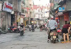 - Nhà 5t có 14 phòng khép kín đang cho thuê gần 20tr/tháng

 Nằm ở trung tâm thôn bầu xã thiên Lộc... Bán nhà riêng tại Thiên Lộc, Hà Nội 18
