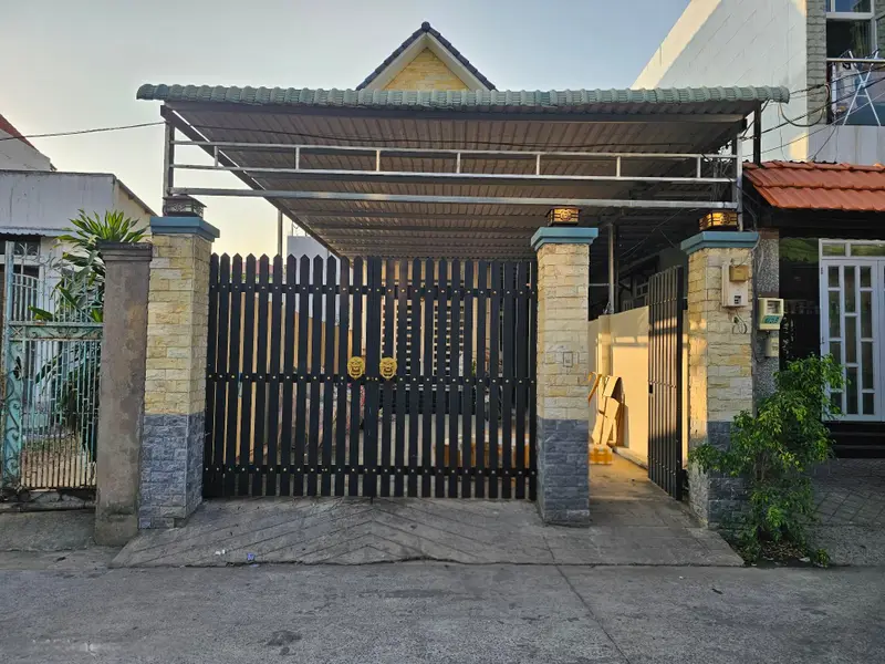 Bán nhà mặt phố 2 tầng diện tích 150m² tại khu dân cư đường Bàn Cờ, gần Vinhomes Grand Park... Bán nhà mặt phố tại Long Bình, Hồ Chí Minh 01