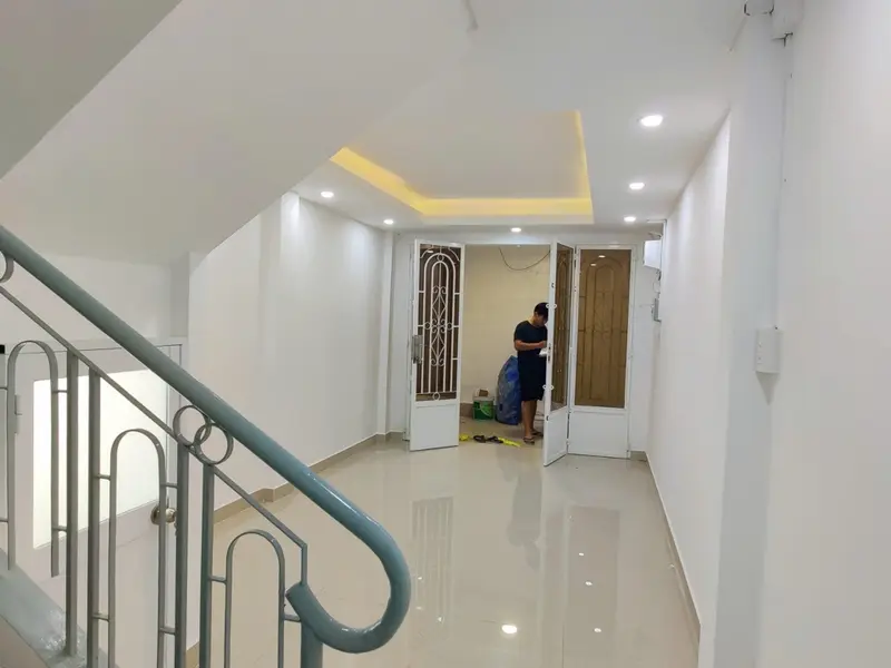 Nhà 3 tầng 4 phòng ngủ ngay trung tâm Bà Hạt - Cơ hội hiếm có, giá hấp dẫn... Bán nhà riêng tại Vườn Lài, Hồ Chí Minh 01