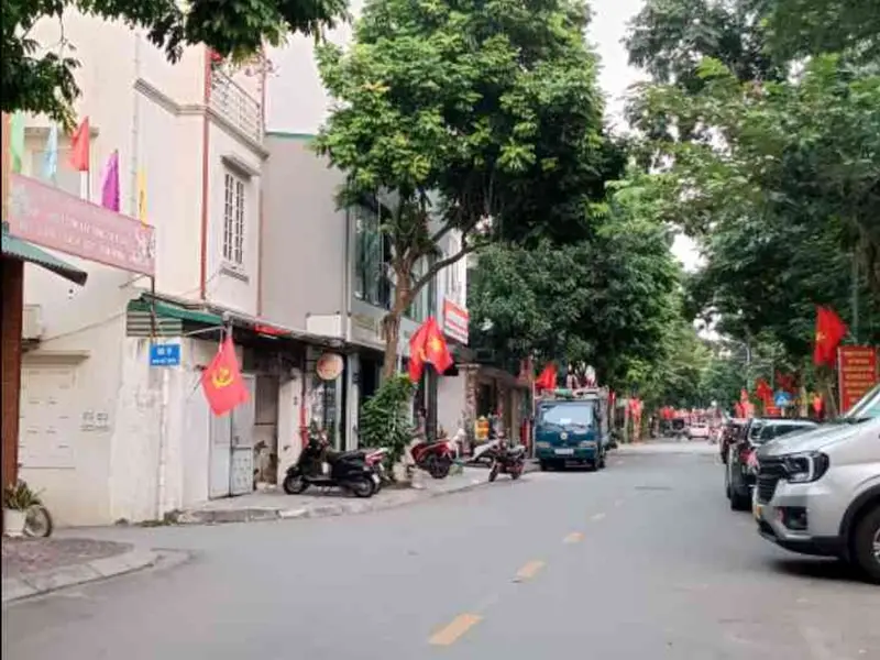 Nhà riêng 5 tầng full nội thất tại khu Giang Biên, gần chợ và trường học... Bán nhà riêng tại Việt Hưng, Hà Nội 01